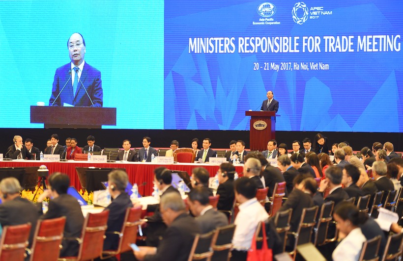 Thủ tướng Nguyễn Xuân Phúc phát biểu khai mạc Hội nghị Bộ trưởng Thương mại APEC lần thứ 23. Ảnh: VGP/Quang Hiếu