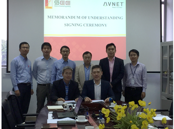 Công ty Avnet Asia ký kết Biên bản ghi nhớ với Trường Đại học Bách khoa Hà Nội