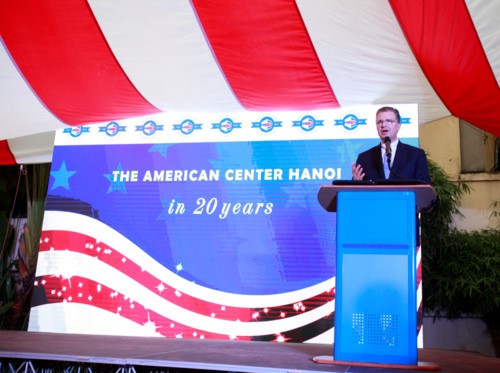 Đại sứ Hoa Kỳ tại Việt Nam Daniel Kritenbrink phát biểu tại buổi lễ.