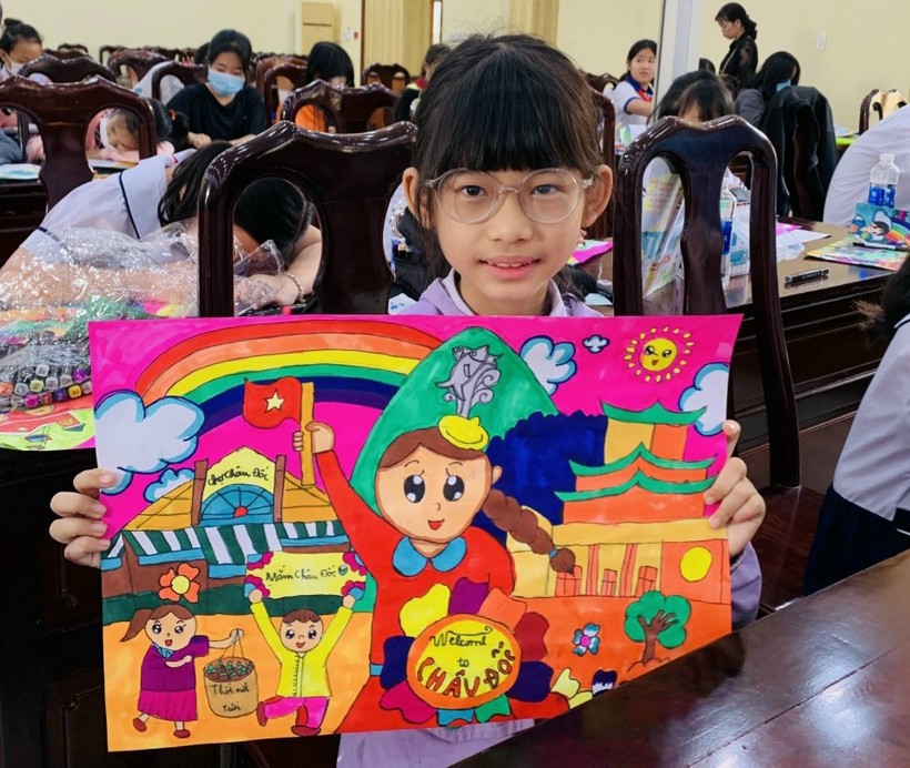  Hơn 4.000 học sinh tham gia Hội thi vẽ tranh 'Sắc màu tuổi thơ' ảnh 4