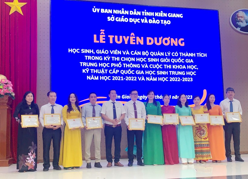 Kiên Giang tuyên dương thí sinh đạt giải Kỳ thi chọn HSG quốc gia ảnh 1