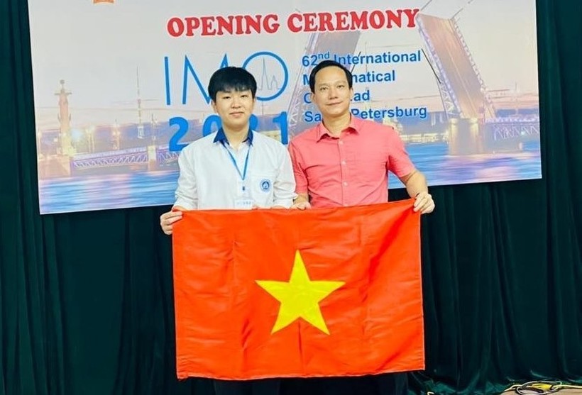 Thầy Lê Xuân Đại hiện  công tác tại Trường THPT Chuyên Vĩnh Phúc.