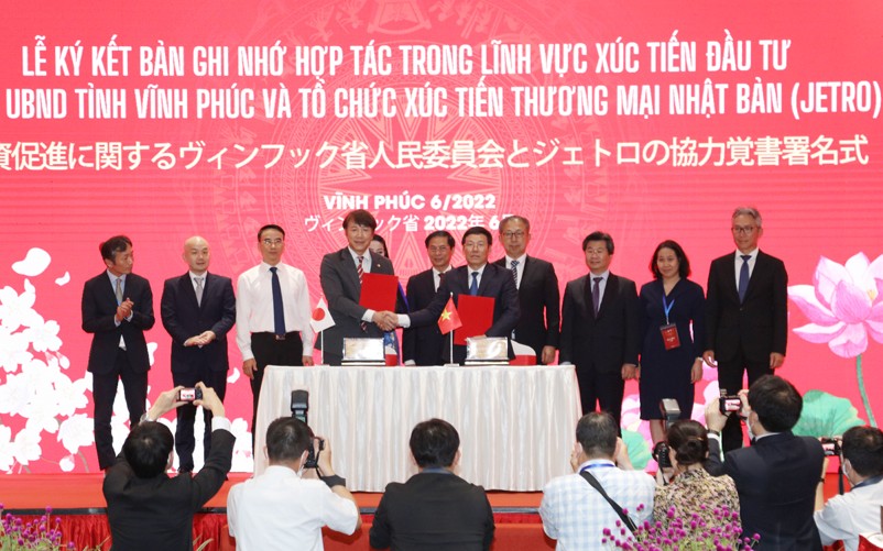 UBND tỉnh Vĩnh Phúc và Tổ chức Xúc tiến Thương mại Nhật Bản đã ký kết Bản ghi nhớ về hợp tác trong lĩnh vực xúc tiến đầu tư.
