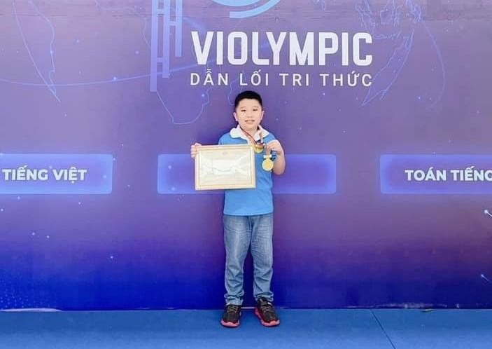 Nguyễn Tiến Nam tại cuộc thi ViOlympic Toán học 2022
