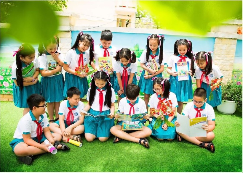 Mô hình “Thư viện xanh” của Trường Tiểu học Khai Quang góp phần đưa văn hóa đọc phát triển sâu rộng góp phần xây dựng cảnh quan nhà trường đẹp và thân thiện. ảnh 1