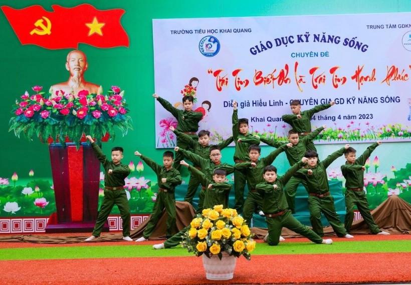 Trường Tiểu học Khai Quang chú trọng giáo dục lối sống, kỹ năng sống cho học sinh. ảnh 4