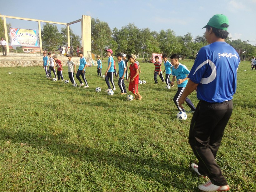 Sẽ nhân rộng mô hình bóng đá cộng đồng ở Huế ra nhiều nơi
