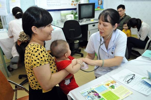 Hiện tại Việt Nam việc chăm sóc sức khỏe cho bà mẹ và trẻ sơ sinh đã được cải thiện rõ rệt