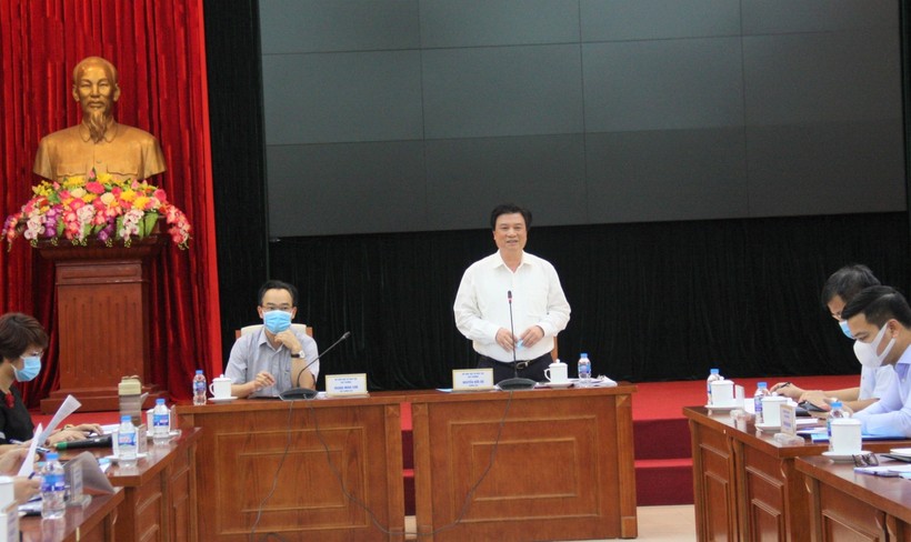 Thứ trưởng Nguyễn Hữu Độ, Thứ trưởng Hoàng Minh Sơn chủ trì cuộc họp.