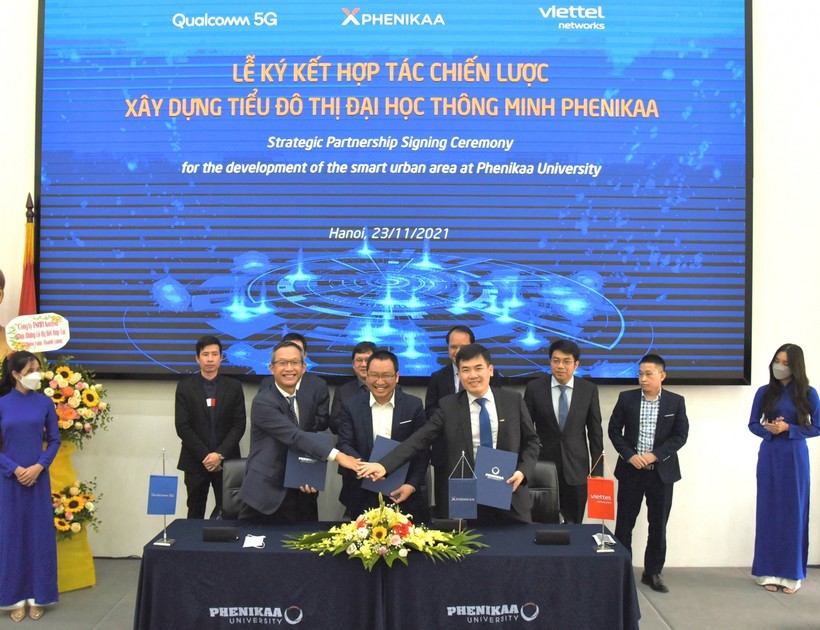 Đại diện Phenikaa-X, Viettel Networks và Qualcomm đã ký kết thỏa thuận hợp tác.