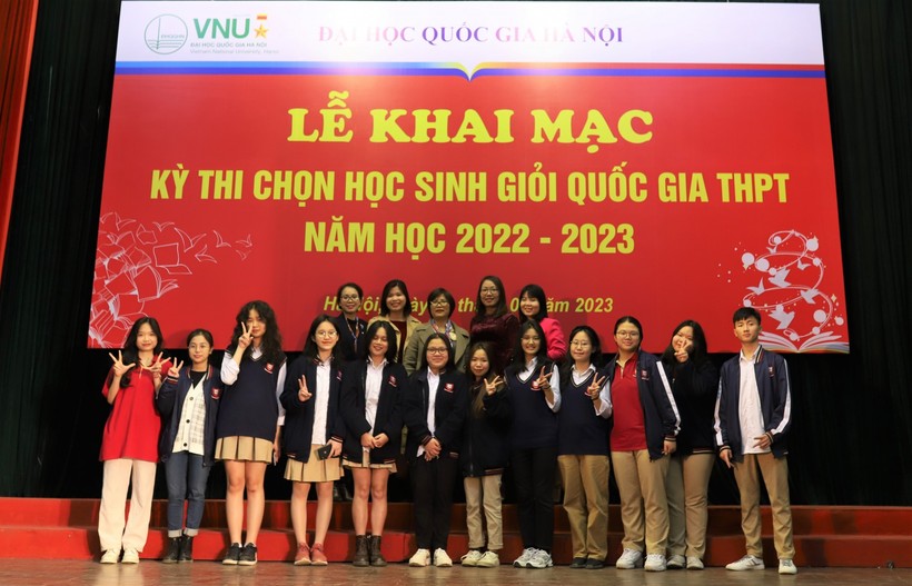 Lễ khai mạc Kỳ thi chọn học sinh giỏi quốc gia THPT năm học 2022-2023” của đơn vị dự thi ĐHQG Hà Nội. Ảnh: ITN.
