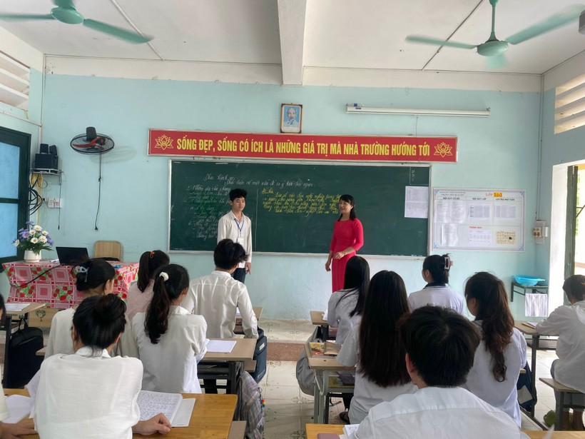 Giờ Ngữ văn của cô trò Trường THPT Quan Sơn (huyện Quan Sơn, Thanh Hóa).