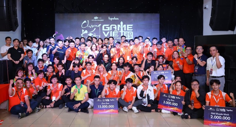 Các đội thi tham gia Game Việt Hackathon 2023. ảnh 1