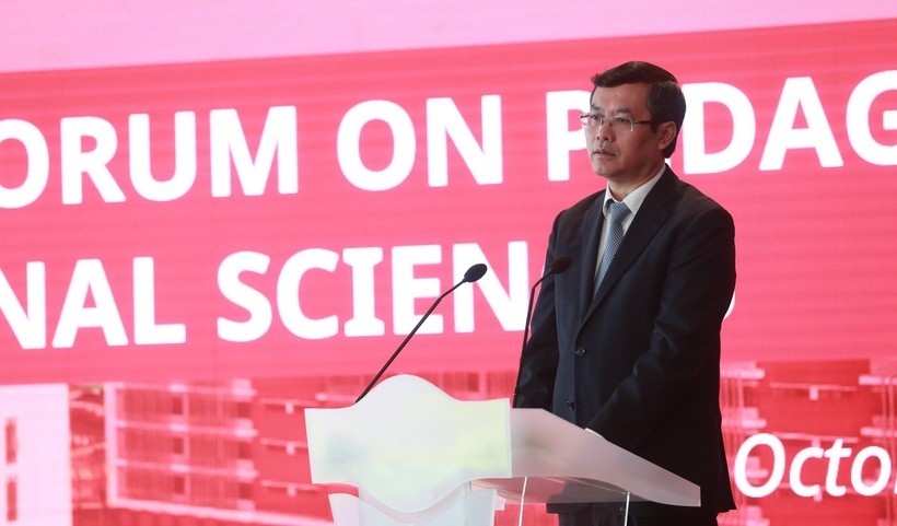 Thứ trưởng Bộ GD&ĐT Nguyễn Văn Phúc phát biểu ý kiến tại Diễn đàn Hà Nội về Khoa học sư phạm và Giáo dục năm 2023.
