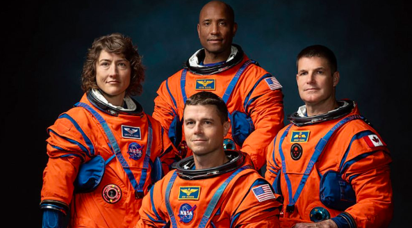 NASA công bố 4 phi hành gia sẽ du hành trên tàu Artemis II ảnh 5