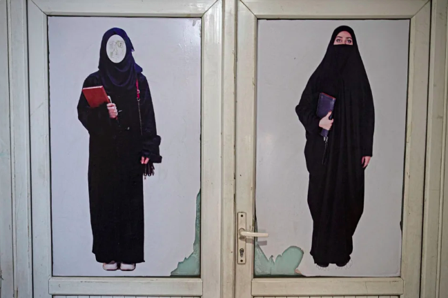 Taliban có quy định nghiêm ngặt về trang phục cho nữ giới.