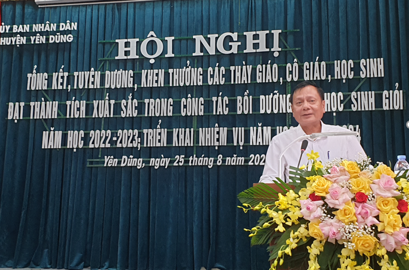 Hội nghị tổng kết năm học 2022-2023 huyện Yên Dũng, Bắc Giang ảnh 1