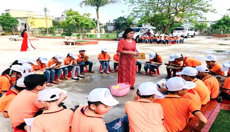 Ngày hội đọc sách của học sinh trường Tiểu học Quang Trung.