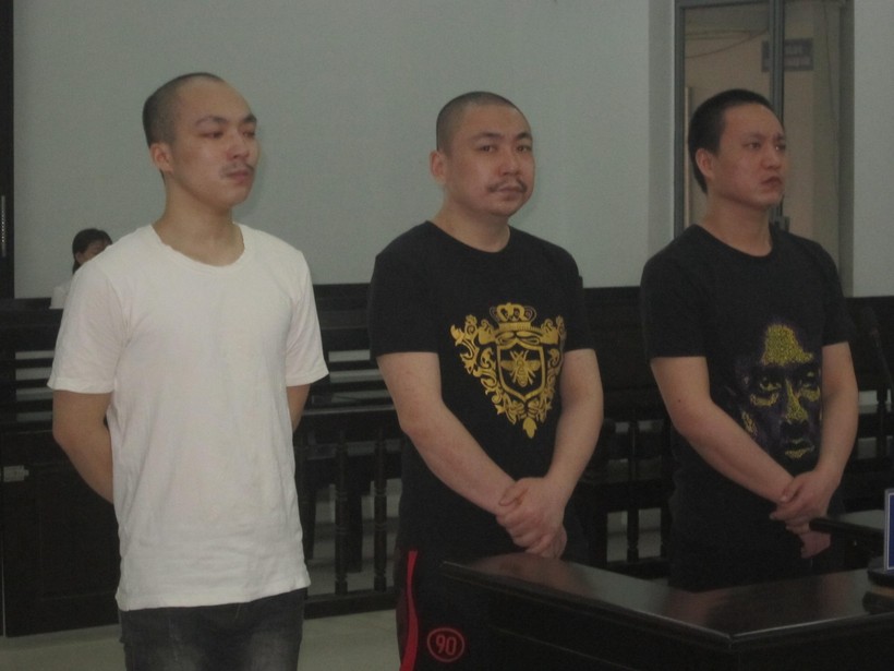 Bị cáo Zhao Jun, Zhang Bo, Liu Li Xu tại tòa.