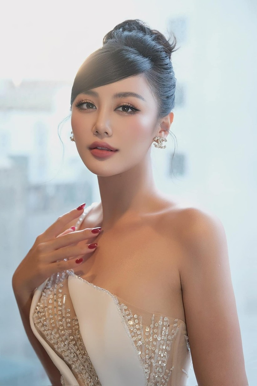 Ngỡ ngàng nhan sắc cực kỳ xinh đẹp của Văn Mai Hương sau giảm cân ảnh 3
