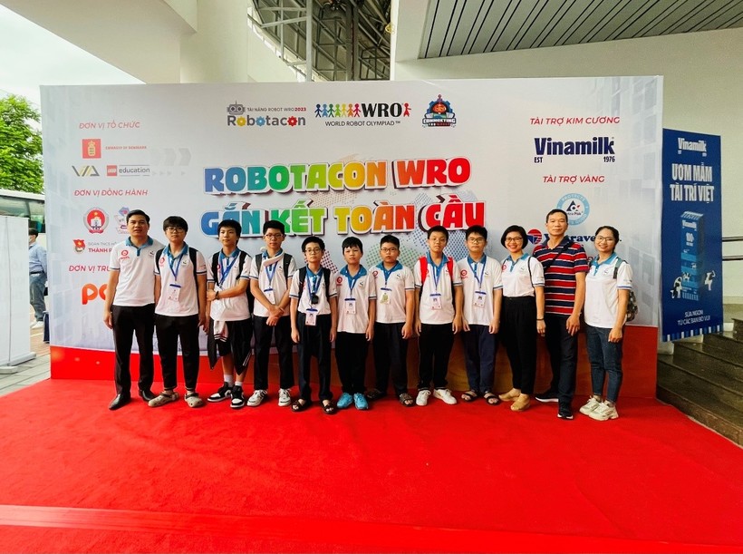 Học sinh quận Ba Đình (Hà Nội) giành giải Vàng chung kết quốc gia thi Robot  ảnh 2