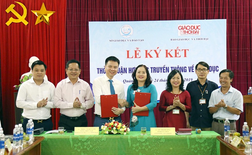 Lễ ký kết biên bản ghi nhớ về việc hợp tác truyền thông giữa Sở GD&ĐT tỉnh Quảng Trị cùng báo GD&TĐ