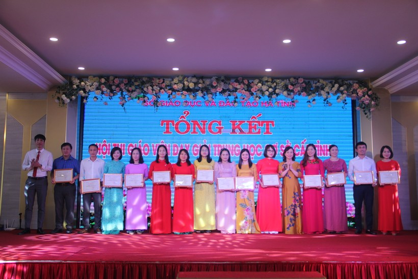 173 giáo viên đạt danh hiệu Giáo viên dạy giỏi cấp THCS tỉnh Hà Tĩnh  ảnh 5