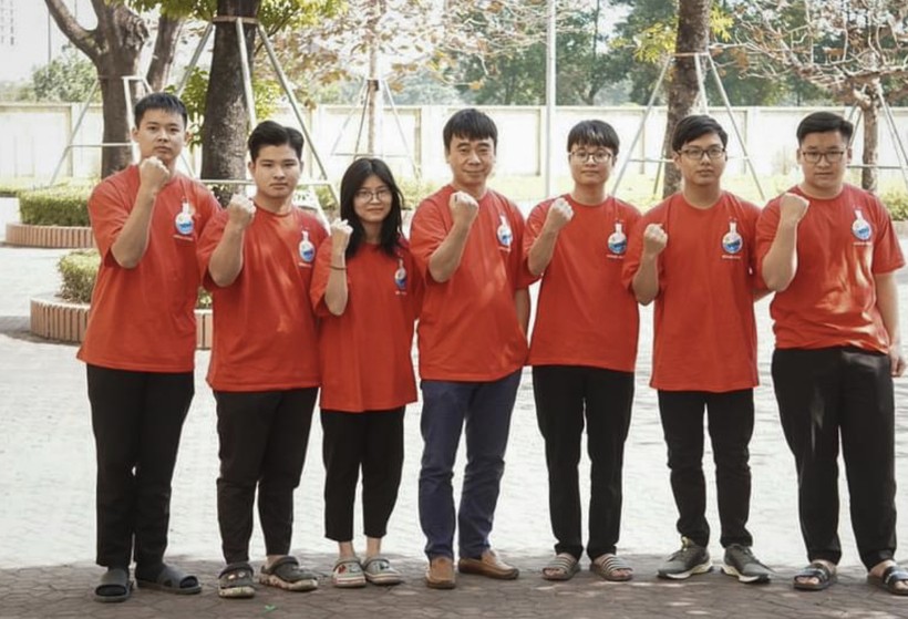 Hà Tĩnh có 2 học sinh tham dự các kỳ thi quốc tế ảnh 1