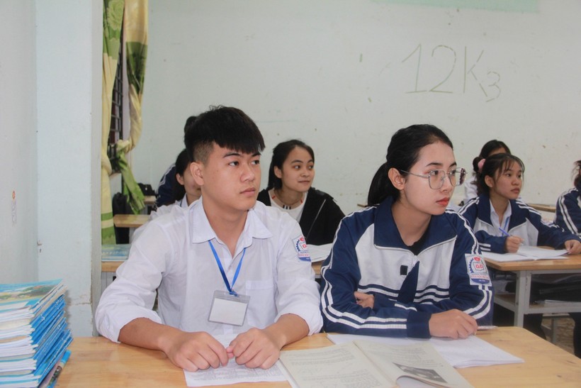 Hơn 78% học sinh Hà Tĩnh đăng ký tổ hợp KHXH ảnh 1