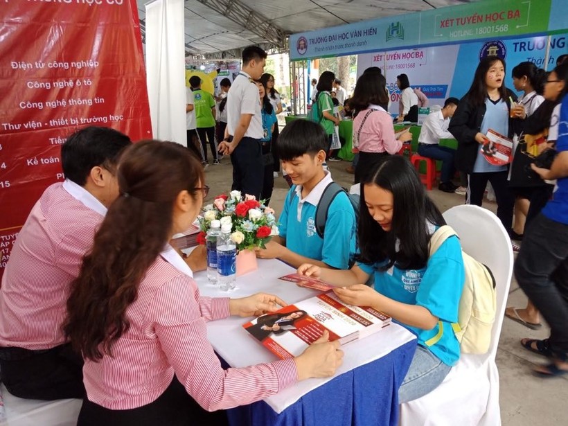 Trường Trung cấp Việt Á  công bố thông tin tuyển sinh năm 2020