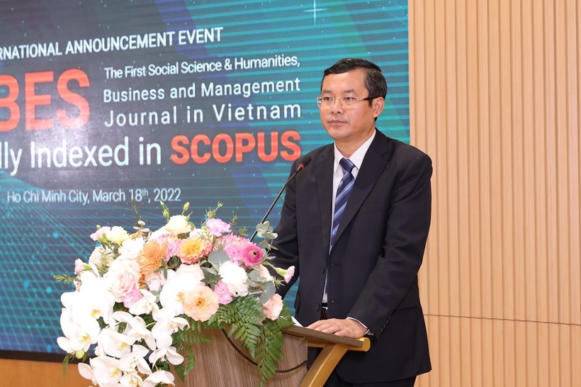 Thứ trưởng Bộ GD&ĐT Nguyễn Văn Phúc phát biểu tại lễ công bố.