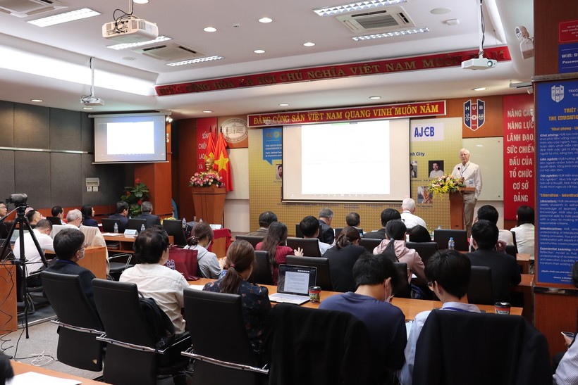 Trường ĐH Ngân hàng TPHCM tổ chức hội thảo về kinh tế lượng ảnh 1