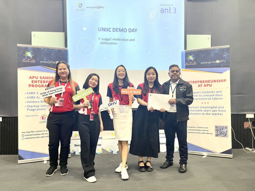 Niềm vui chiến thắng cuộc thi khởi nghiệp quốc tế của sinh viên Trường ĐH Hùng Vương TPHCM. ảnh 1