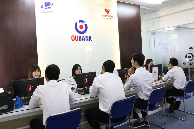 Sinh viên học tập như thực tế tại Ngân hàng Mô Phỏng Oubank. ảnh 1
