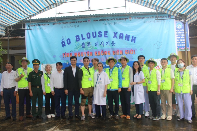 Đoàn thiện nguyện Hàn Quốc khám bệnh, trao quà tại Nghệ An ảnh 3