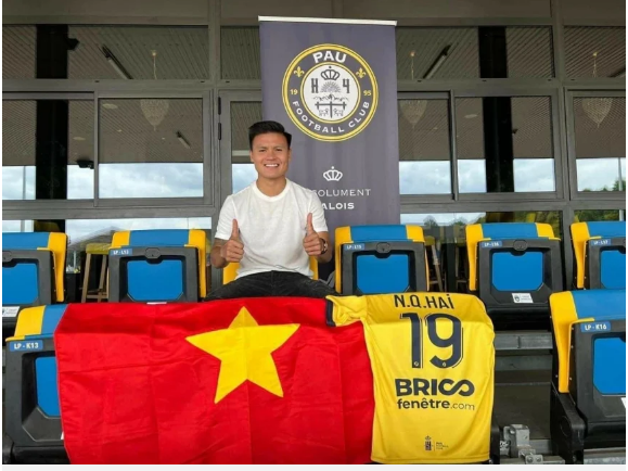 Quang Hải chính thức là người của Pau FC.