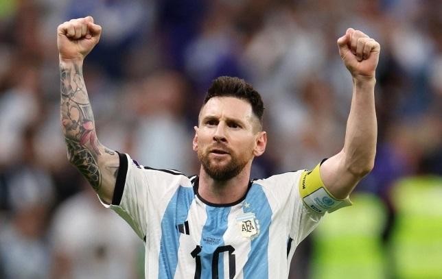 Messi góp công lớn giúp Argentina vào chung kết World Cup.