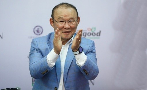Thầy Park được cho là sẽ hợp tác với CLB Frankfurt của Đức mở học viện bóng đá ở Việt Nam.