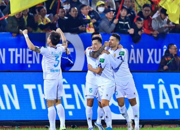 Nam Định FC bất phân thắng bại Hoàng Anh Gia Lai ở vòng 3 V.League.