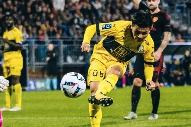 Quang Hải có thể sang Thụy Sĩ chơi bóng khi chia tay Pau FC.