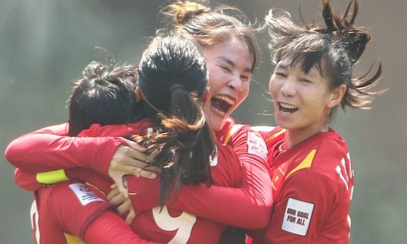 Tuyển nữ Việt Nam tăng một bậc trên BXH FIFA.