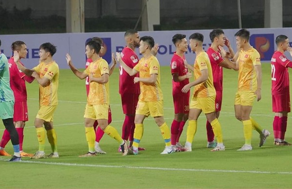 U23 Việt Nam thua sốc CLB Công an Hà Nội ở trận thi đấu giao hữu đầu tiên.