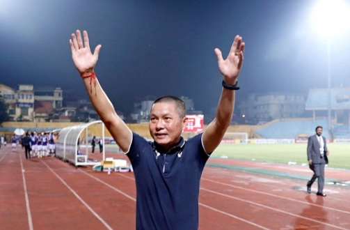HLV Chu Đình Nghiêm đạt chứng chỉ AFC Pro.