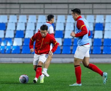 Quang Hải nghỉ thi đấu dài hạn vì chấn thương gặp phải trong trận gặp Uzbekistan. 