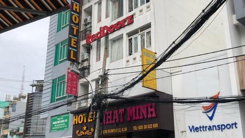 Khách sạn Nhật Minh bất ngờ phát hỏa.