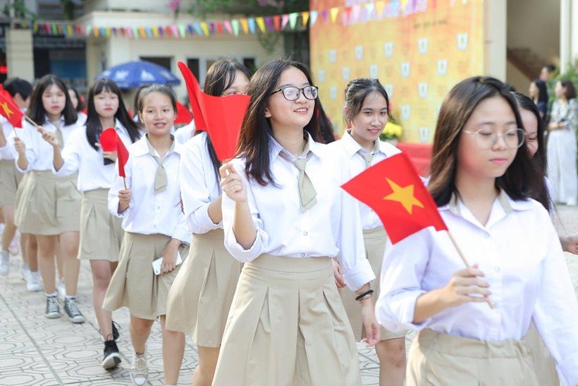 Năm 2022, Trường THPT Phan Huy Chú - Đống Đa (Hà Nội) dự kiến tuyển sinh 300 chỉ tiêu vào lớp 10.