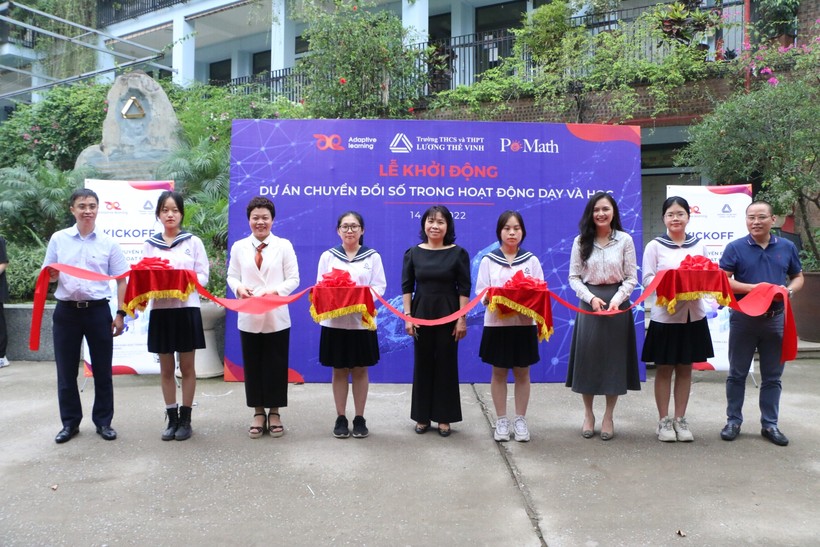 Lễ khởi động dự án chuyển đổi số trong hoạt động dạy và học giữa AEGlobal với Trường THCS-THPT Lương Thế Vinh cơ sở Tân Triều (Hà Nội) diễn ra chiều 14/5.