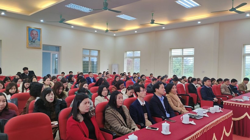 Huyện Ba Vì (Hà Nội) đẩy mạnh xây dựng trường chuẩn quốc gia ảnh 2