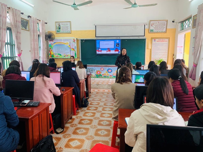 Nam Định đẩy mạnh giáo dục STEM trong trường tiểu học ảnh 1