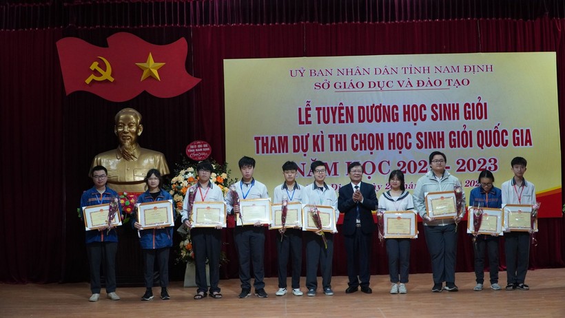 Nam Định tăng 5 giải học sinh giỏi quốc gia trong năm 2023 ảnh 2